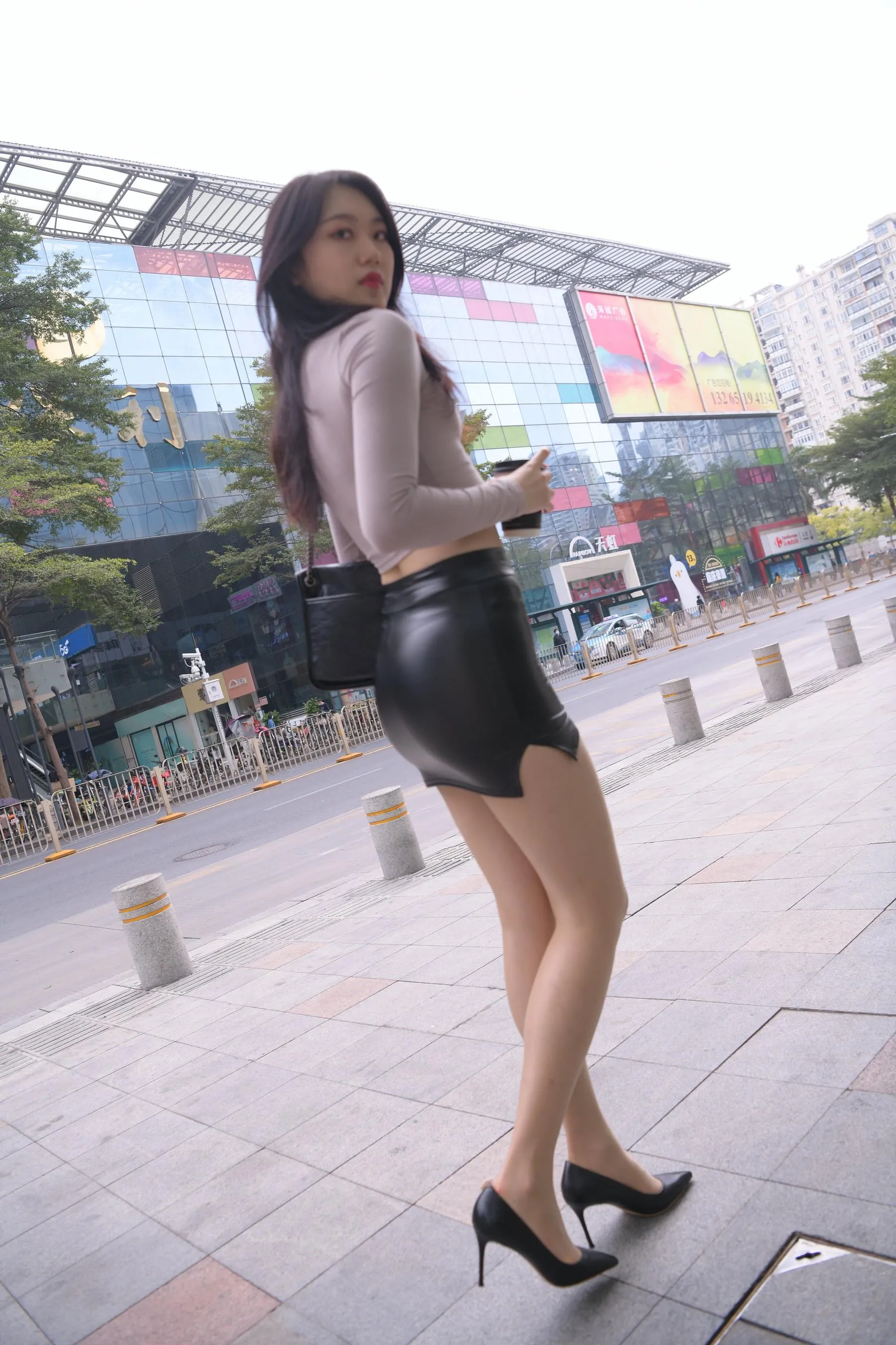 [魔镜街拍] NO.100 魂魂街拍作品 那个女人 2 [917P]插图1
